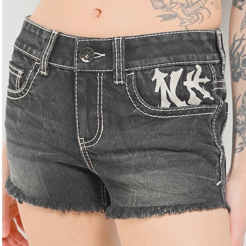 Ninth Hall Alyssia Crosses Black Wash Denim Shorts Size 10 Contrast Stitch Y2K
